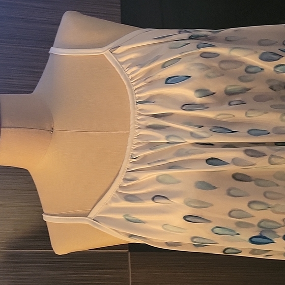 Tunic Style Tank Top - Picture 2 of 6